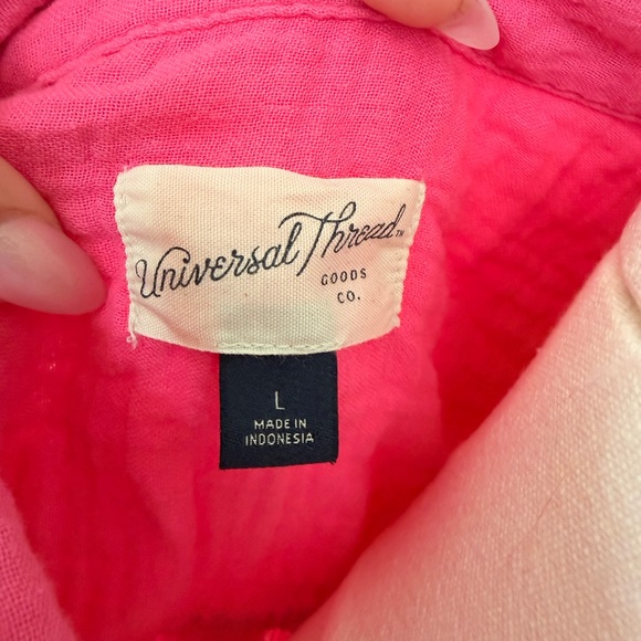Universal Thread Fuchsia Button-Down Shirt - Picture 2 of 2